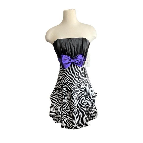 Cinderella Dresses & Skirts - Cinderella Y2K Strapless Zebra Print Cocktail Dress Size L Jr. Whimsigoth HOCO
